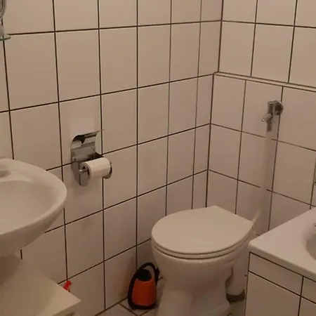 Anvar * Dusseldorf